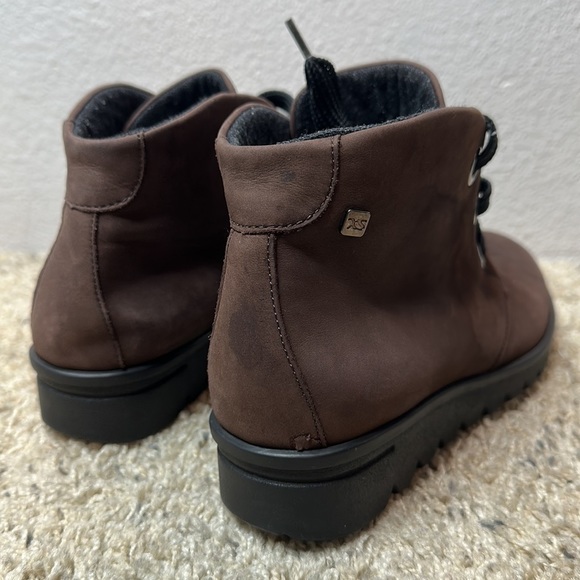 HARTJES SHARKY AUBERGINE NUBUCK CHUKKA BOOTS - Picture 4 of 12